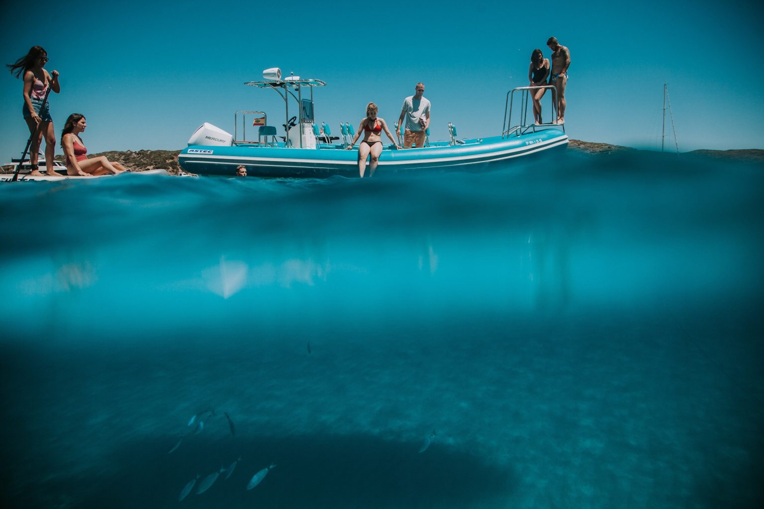 TAXIBOAT Y FONDO MARINO